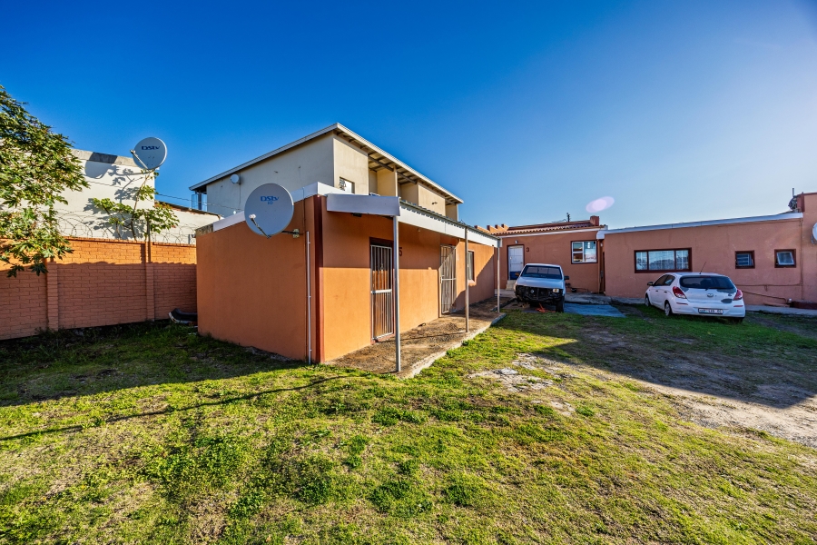 Commercial Property for Sale in Greenfields Eastern Cape